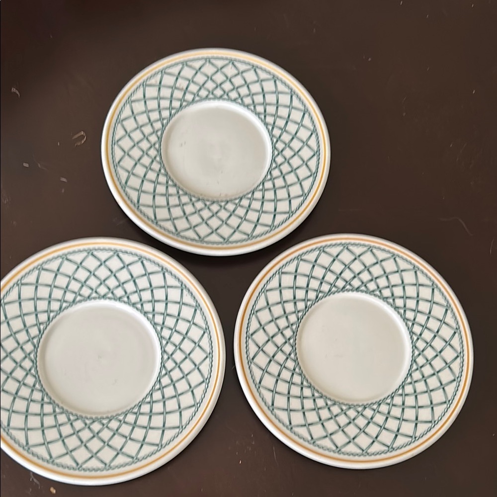 Elegant Green and White Dinner Plates